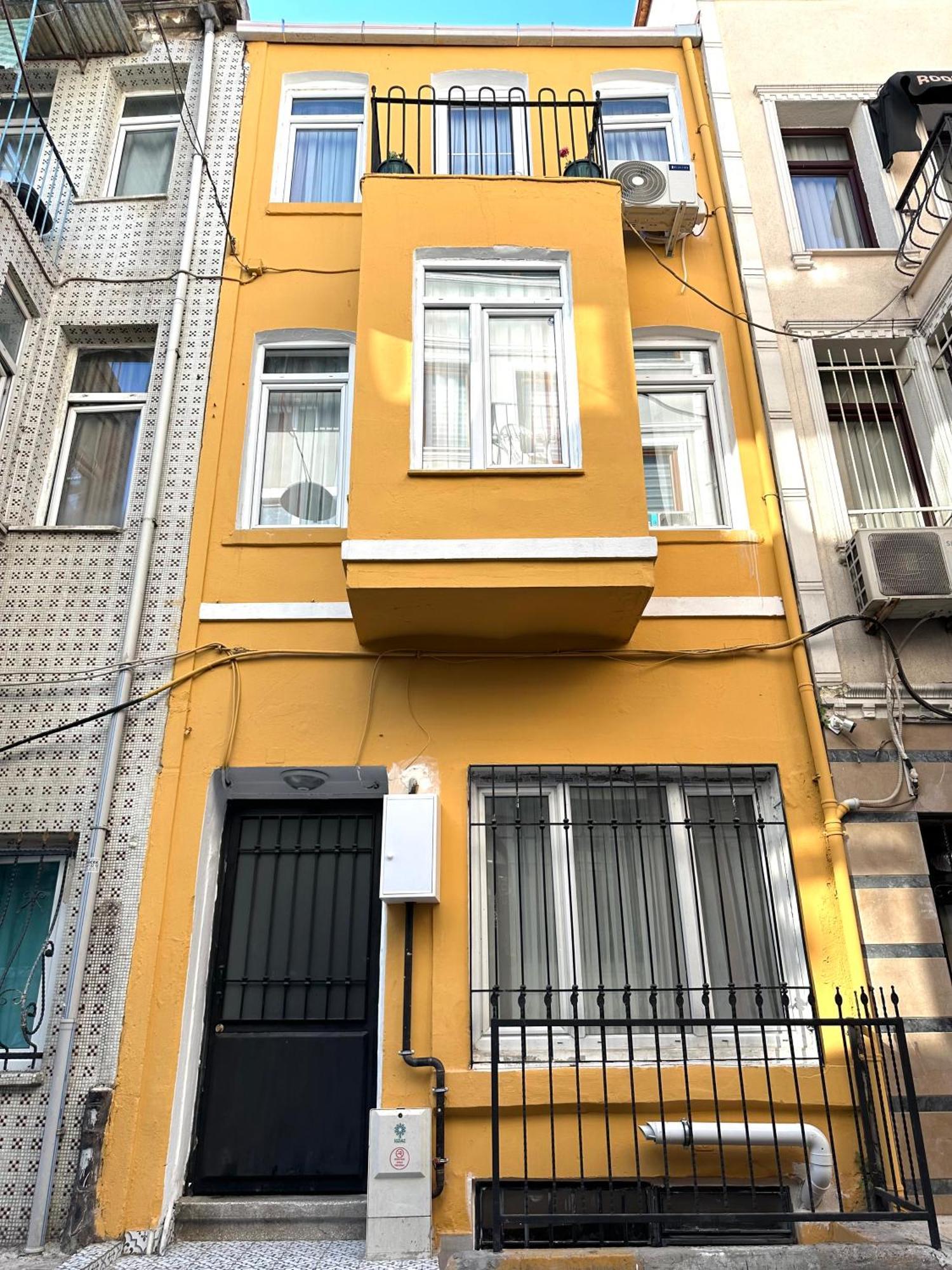 Yellowhouse 3